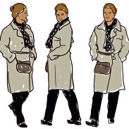 Trois femmes en manteaux beige