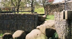 Chemin d'eau à Saint-Donan (22) - Arlette Harlé-directeur-artistique